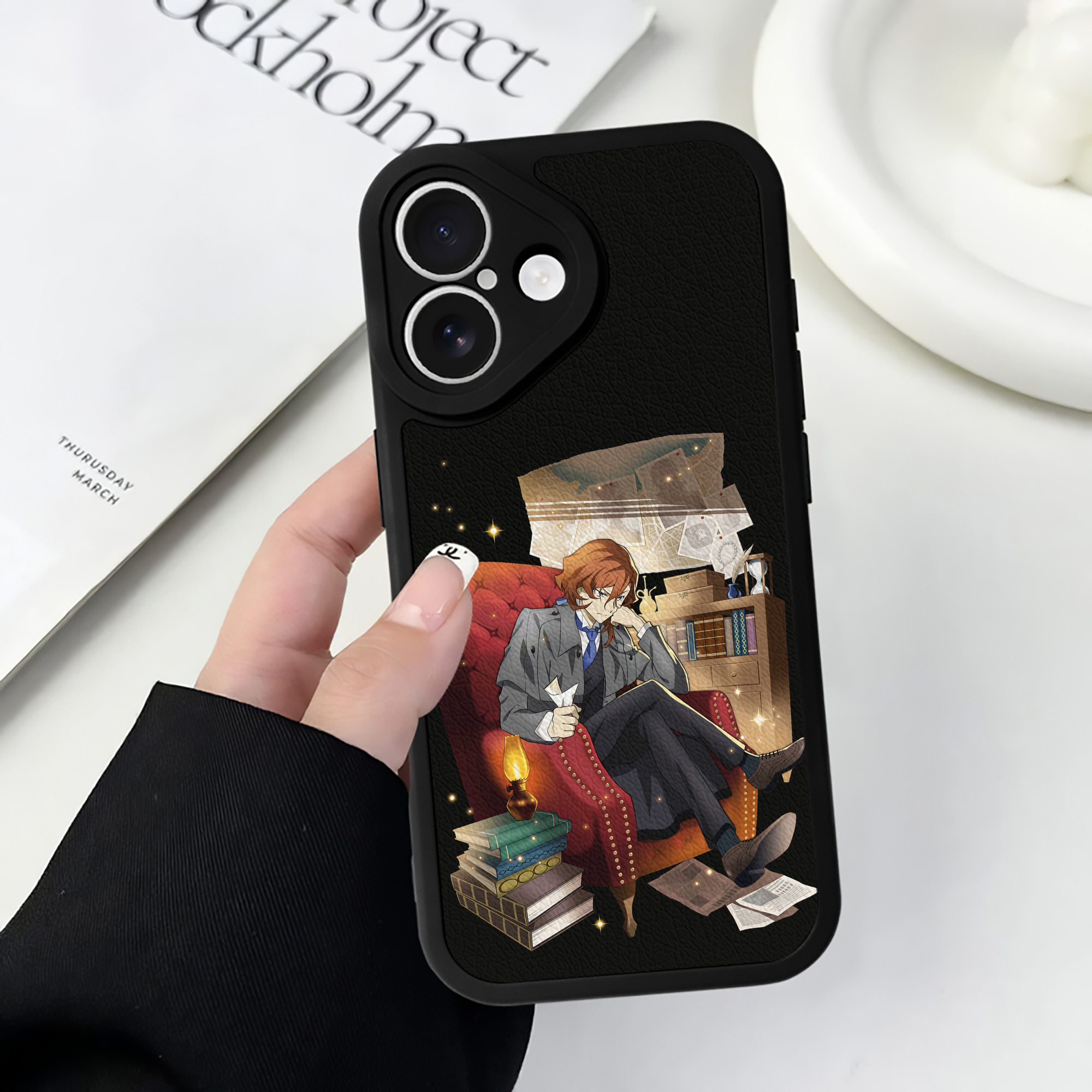 （画像用） 文豪ストレイドッグス Bungo Stray Dogs 【iPhone 16シリーズ対応】シリコンスマホケース（レザー調） 材質：シリコン